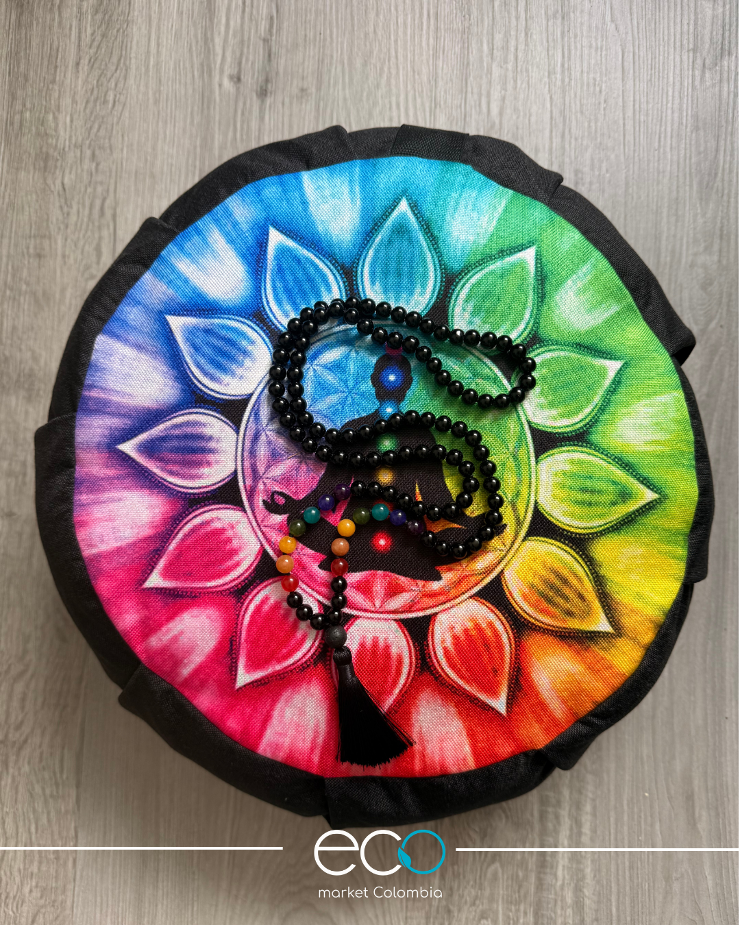 Set para meditar cojín zafu 7 chakras con japamala